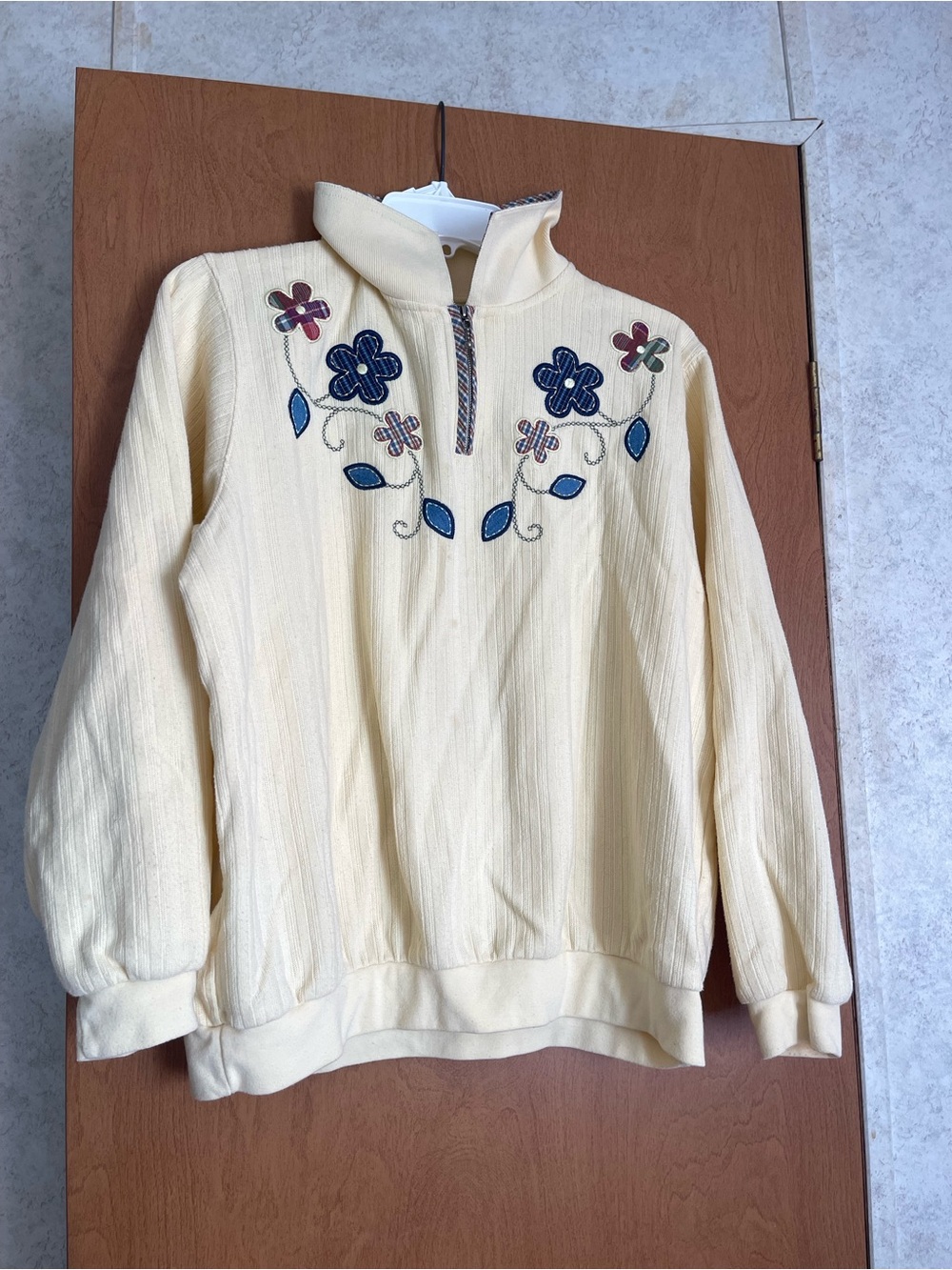 Vintage 90s Koret City Blues Pastel Yellow Embroidered Grandmacore Size Large